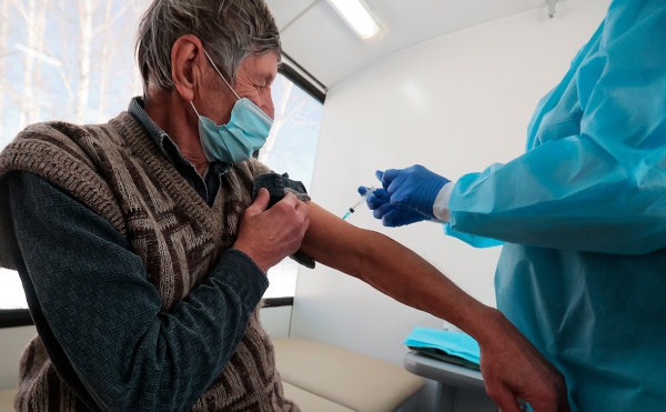 Путин сообщил, что вакцинацию от COVID-19 не начали в девяти регионах