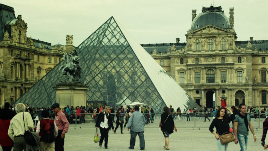 Полиция нашла украденные из Лувра старинные доспехи спустя 40 лет